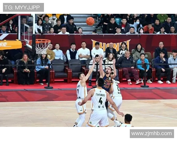 今天CBA精彩对决北京队迎战浙江队期待一场激烈的篮球盛宴 今天CBA精彩对决北京队迎战浙江队期待一场激烈的篮球盛宴