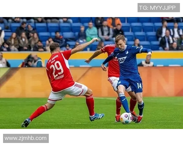 城南俱乐部与全本现代的精彩对决引发球迷热议与期待 城南俱乐部与全本现代的精彩对决引发球迷热议与期待