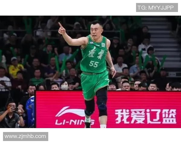 韩德君的篮球传奇：从青涩少年到CBA巨星的成长之路